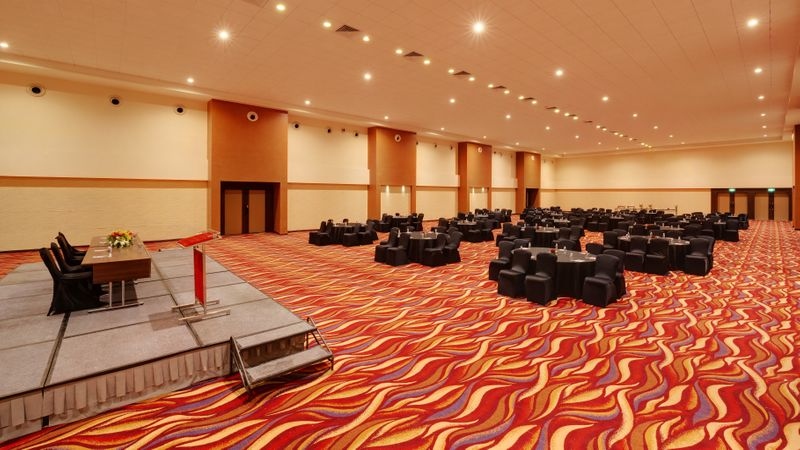 BALL ROOM