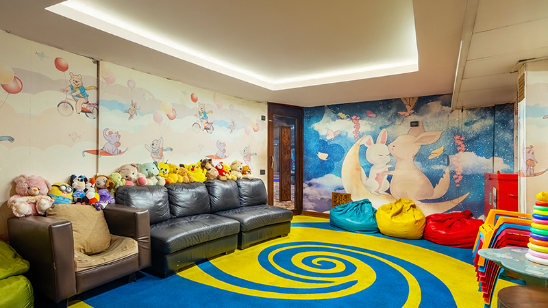 KIDS ROOM